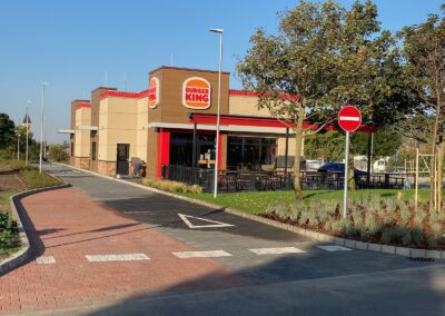 2023 Pécs Burger King – Közmű, út- és parkolóépítés
