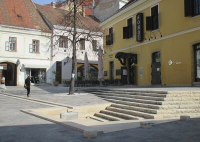 2016-2017 Pécs Jókai tér – Burkolatcsere